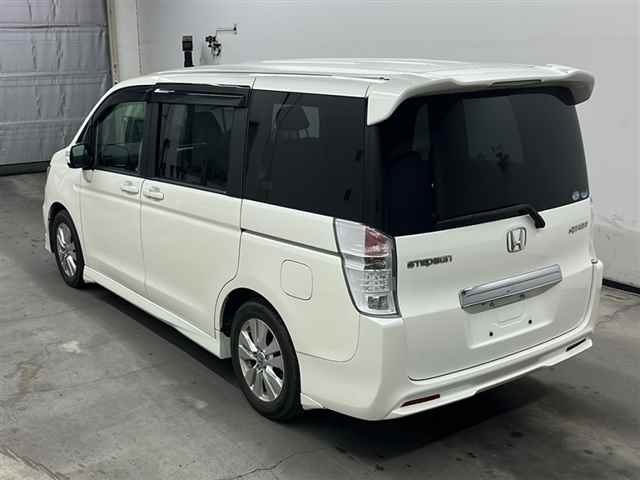 HONDA STEP WAGON 2009