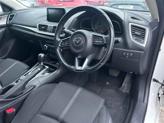 MAZDA AXELA 2017