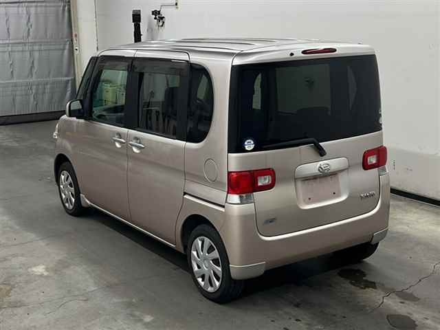 DAIHATSU TANTO 2012