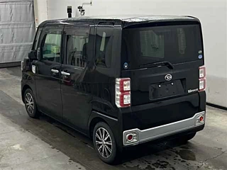 DAIHATSU WAKE 2015