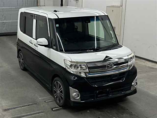 DAIHATSU TANTO 2015