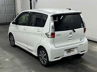 NISSAN DAYZ 2013