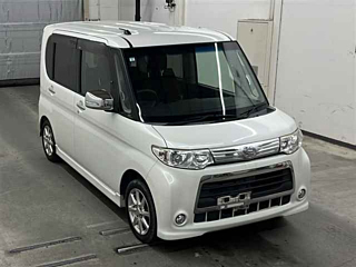 DAIHATSU TANTO 2013