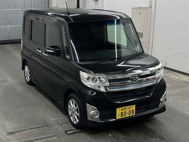 DAIHATSU TANTO 2015