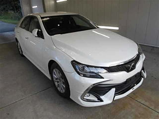 TOYOTA MARK X 2017