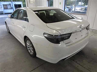TOYOTA MARK X 2017