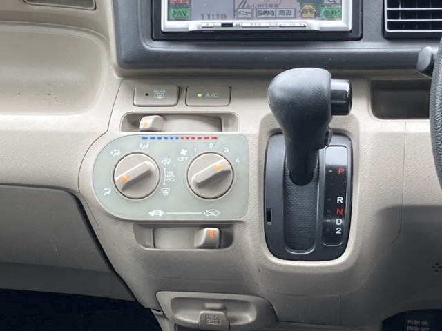 HONDA LIFE 2009