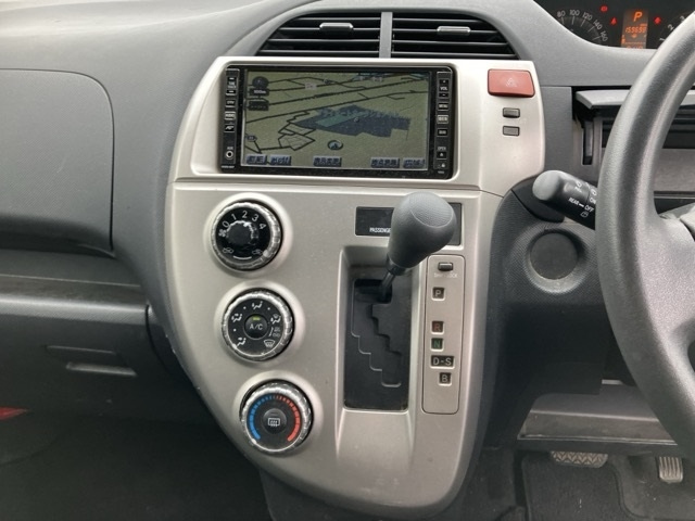 TOYOTA RACTIS 2009