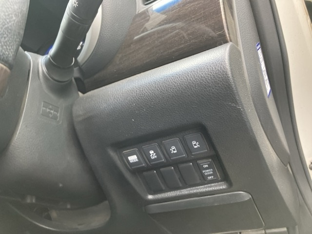 NISSAN ELGRAND 2013