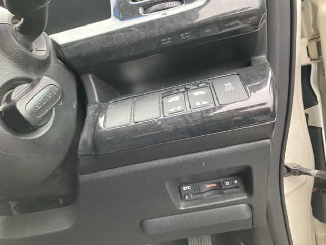 HONDA STEP WAGON 2011