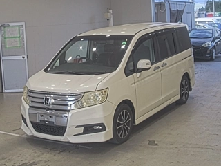 HONDA STEP WAGON 2011