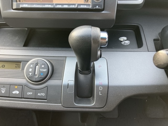 HONDA FREED 2010