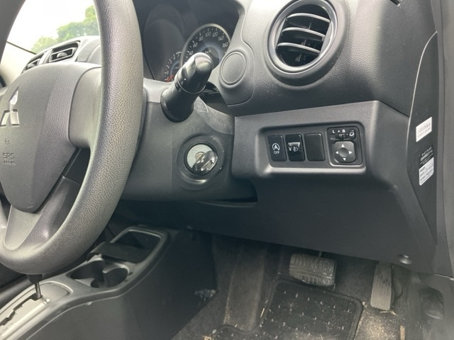 MITSUBISHI MIRAGE 2012