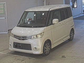 NISSAN ROOX 2012