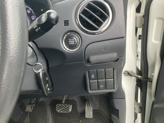 NISSAN ROOX 2012