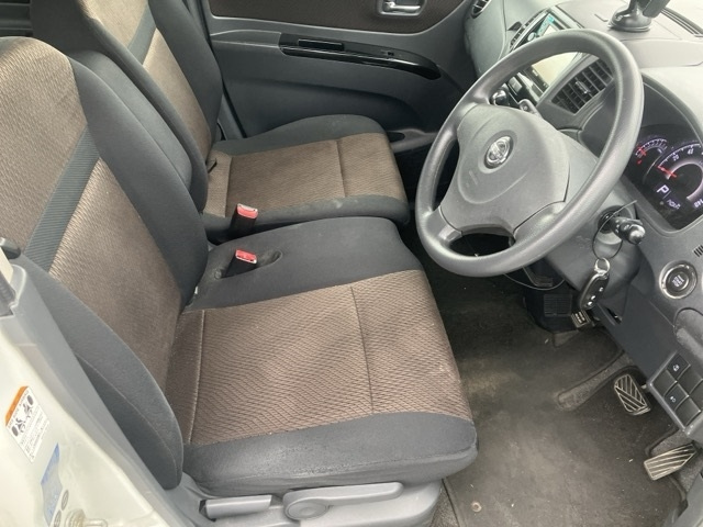 NISSAN ROOX 2012
