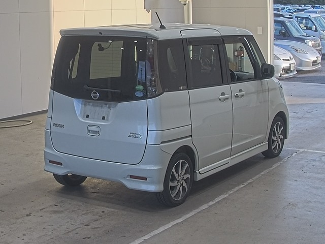 NISSAN ROOX 2012