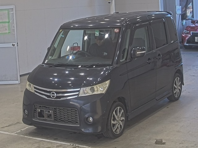 NISSAN ROOX 2010