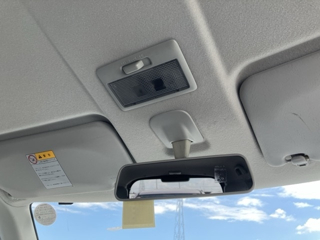 NISSAN ROOX 2010