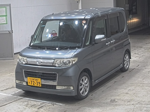DAIHATSU TANTO 2008
