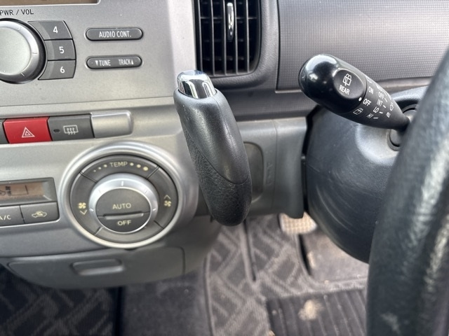 DAIHATSU TANTO 2008