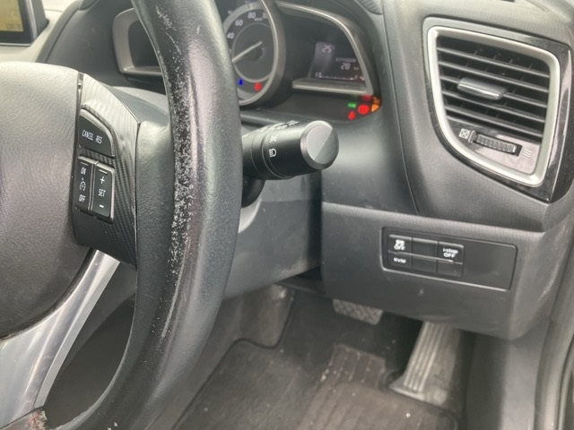 MAZDA AXELA 2015