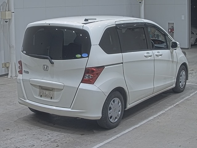HONDA FREED 2010