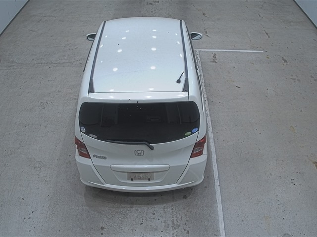 HONDA FREED 2010