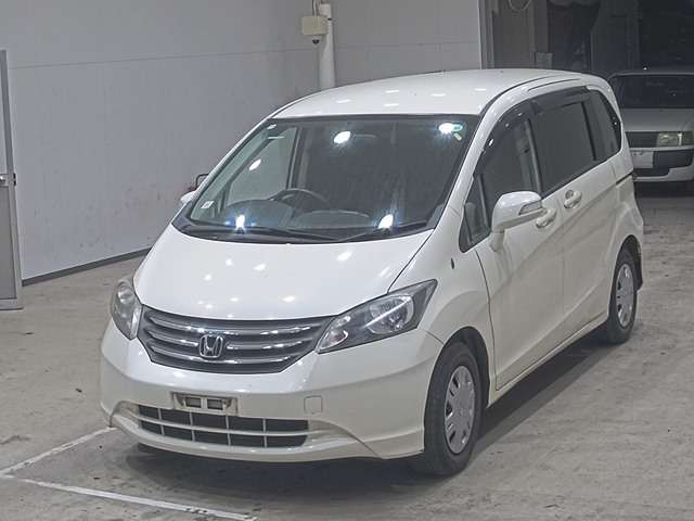 HONDA FREED 2010