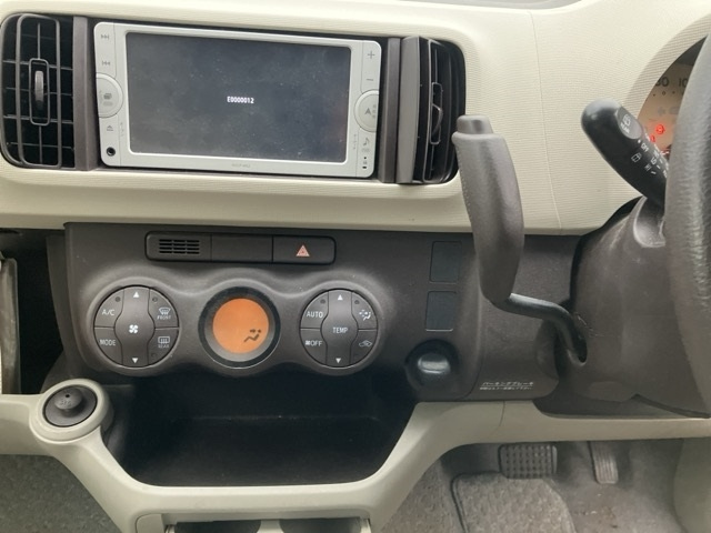TOYOTA PASSO 2012