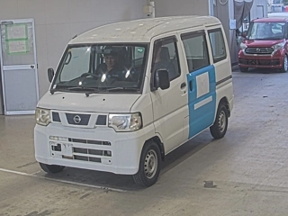NISSAN CLIPPER VAN 2013