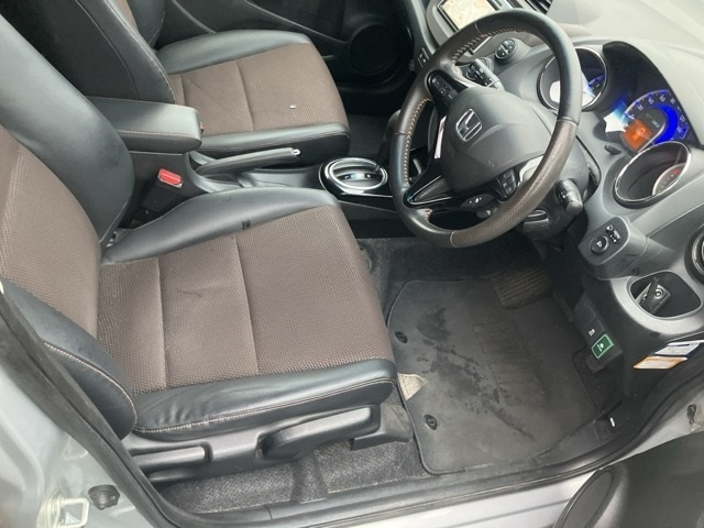 HONDA FIT SHUTTLE 2011