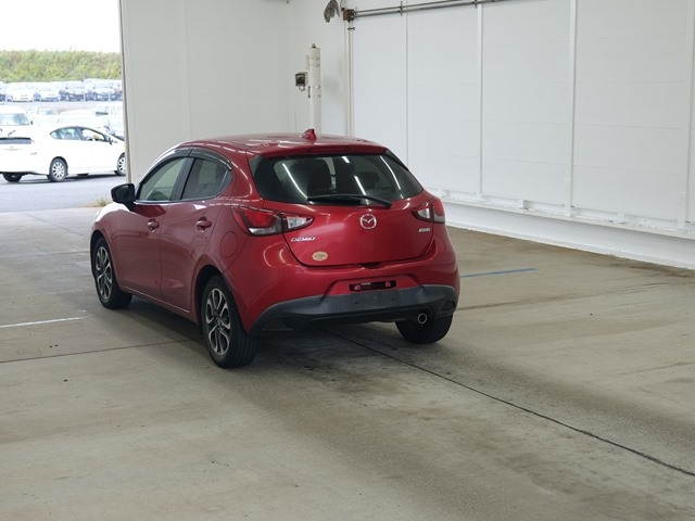 MAZDA DEMIO 2017
