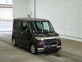 DAIHATSU TANTO 2009