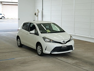 TOYOTA VITZ 2014