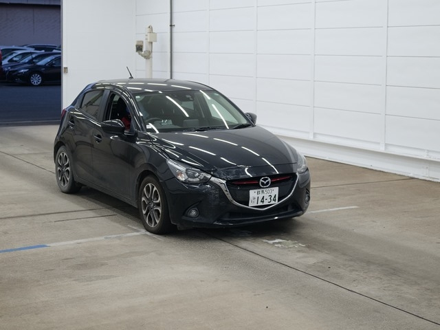 MAZDA DEMIO 2015