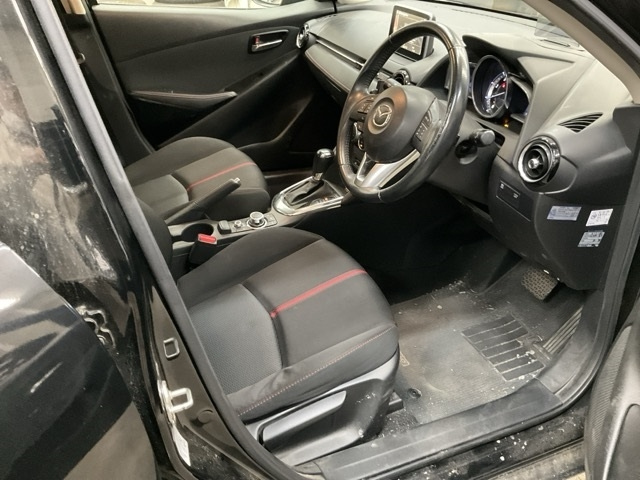MAZDA DEMIO 2015