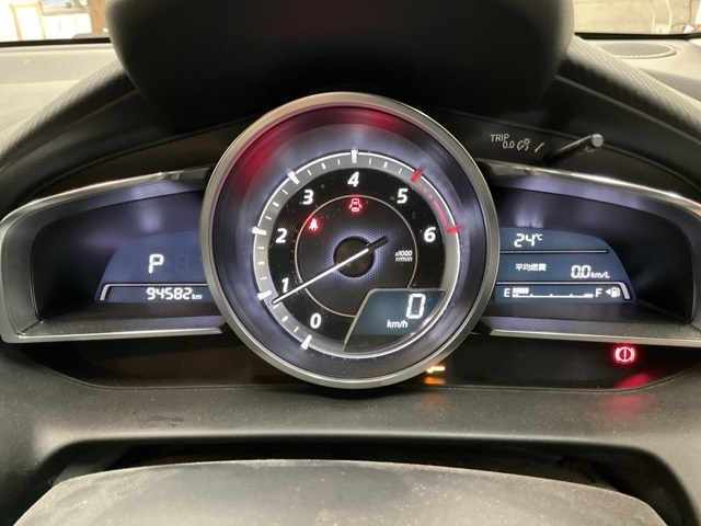 MAZDA DEMIO 2015