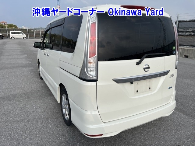 NISSAN SERENA 2012