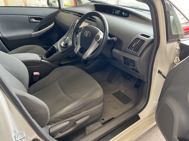 TOYOTA PRIUS 2010