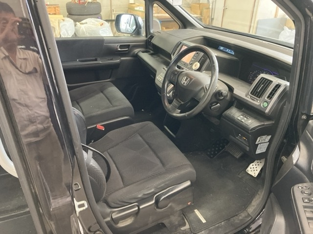 HONDA STEP WAGON 2010