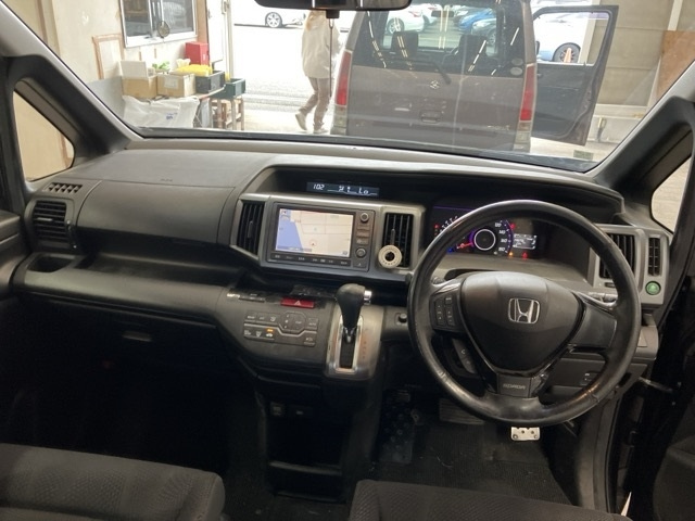 HONDA STEP WAGON 2010