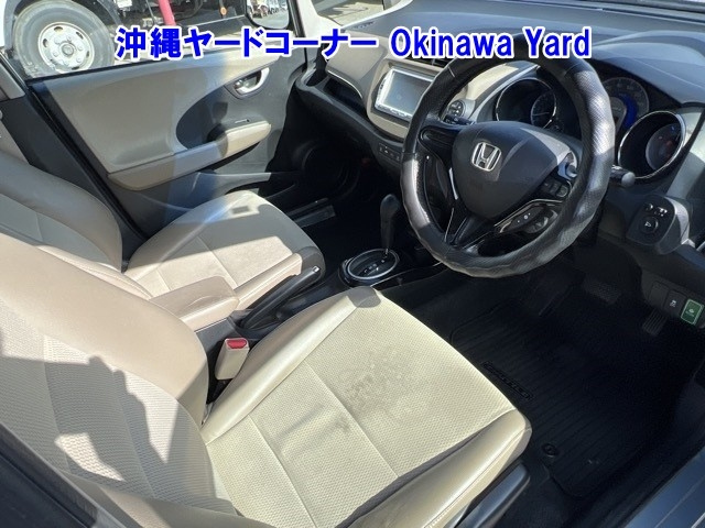 HONDA FIT SHUTTLE 2011