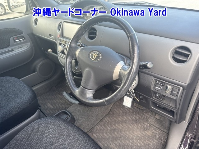 TOYOTA SIENTA 2012
