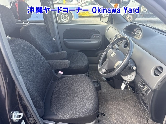 TOYOTA SIENTA 2012