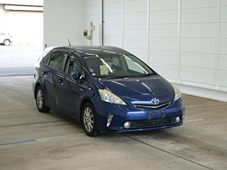 TOYOTA PRIUS ALPHA 2012