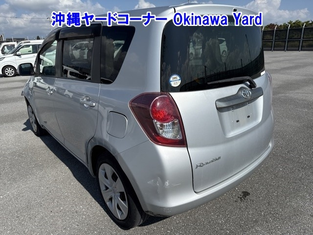 TOYOTA RACTIS 2010