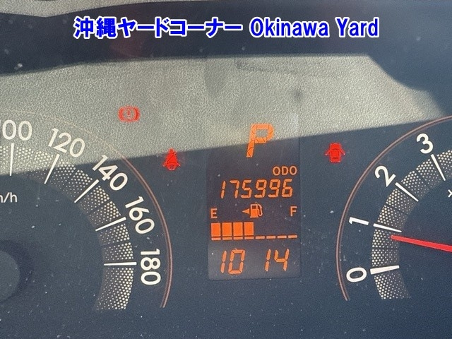 TOYOTA RACTIS 2010
