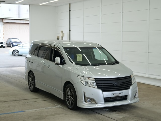 NISSAN ELGRAND 2011