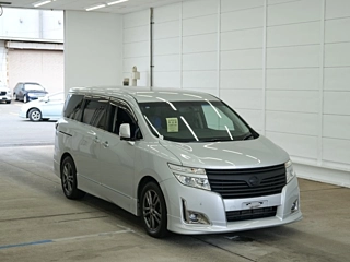 NISSAN ELGRAND 2011